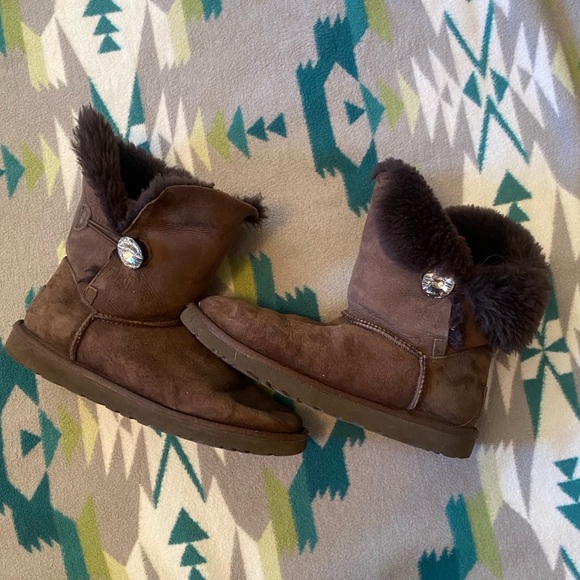 Ugg Boots - Picture 1 of 2